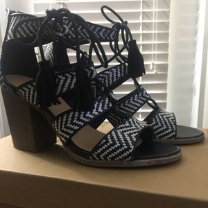 Black And White Laced Sandals By Indigo Rd..